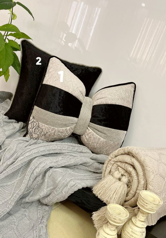 کوسن شهرزاد رنگ طوسی روشن و مشکی