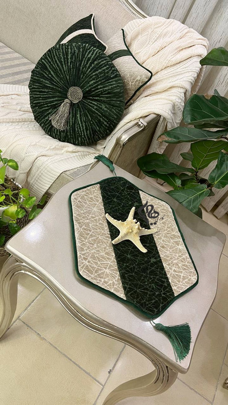 ست ۸ تیکه کوسن (پرشده)و رومیزی شهرزاد