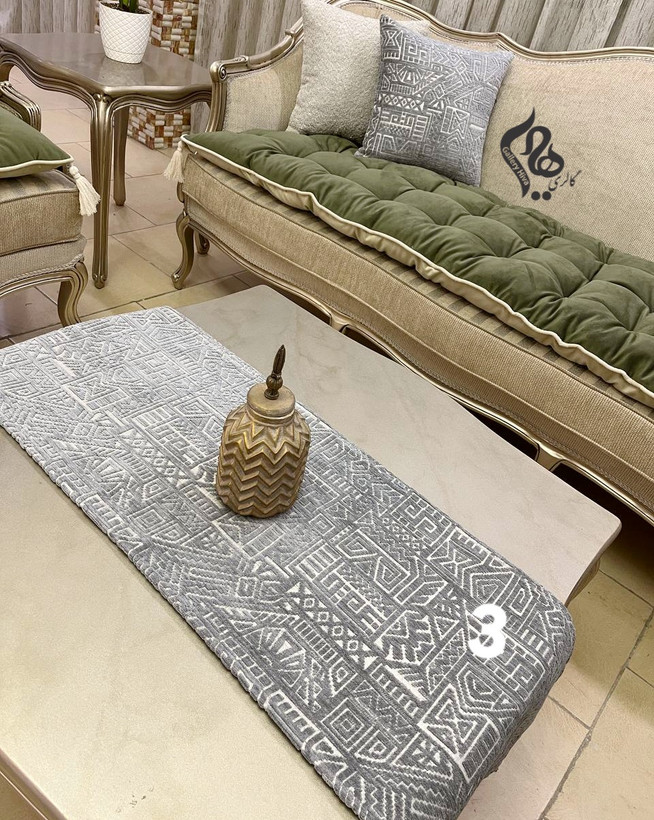 کوسن مخمل طرحدار